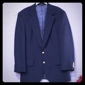 Mens tailored  2 button navy blue suit center vent